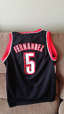 PORTLAND TRAIL BLAZERS RUDY FERNANDEZ BASKETBALL JERSEY SIZE SMALL YOUTH BLACK