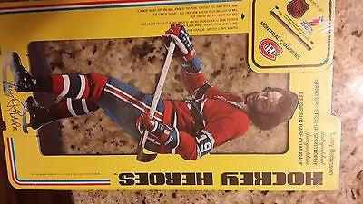 1975 CARTON CRAFT CORP MONTREAL CANADIANS LARRY ROBINSON AD STAND CARD