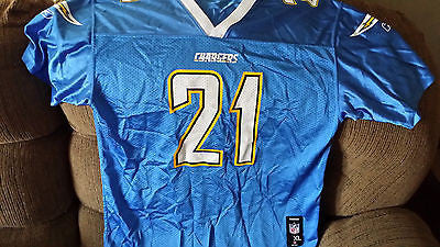 SAN DIEGO CHARGERS LADAINIAN TOMLINSON  FOOTBALL JERSEY SIZE XL 18-20 YOUTH BLUE