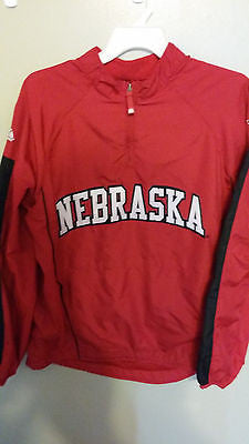 NEBRASKA HUSKERS MAJESTIC LIGHTWEIGHT PULLOVER JACKET SIZE MED ADULT