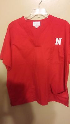 NEBRASKA HUSKERS NURSE DOCTOR SCRUBS SHIRT  SIZE XL ADULT