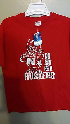 NEBRASKA HUSKERS HERBIE HUSKER T SHIRT SIZE MED ADULT NEW WITH TAGS