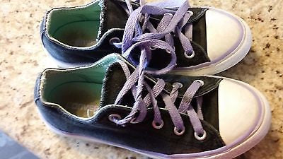 CONVERSE ALL STAR KIDS SIZE 13 LOW TOP CHUCK TAYLORS BLACK YOUTH