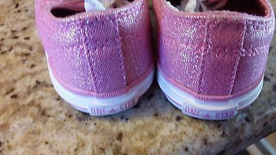 CONVERSE ALL STAR KIDS SIZE 7 LOW TOP CHUCK TAYLORS PINK TODDLER
