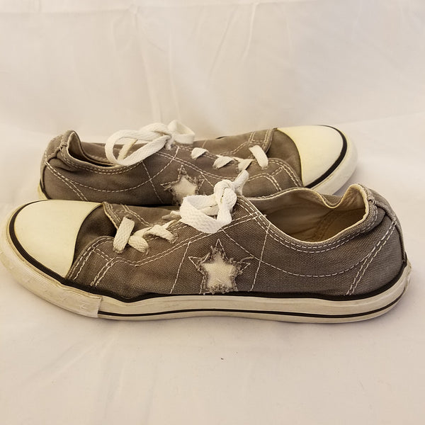 CONVERSE CHUCK TAYLOR GRAY  LOW TOP SNEAKER ADULT SIZE JUNIORS 5