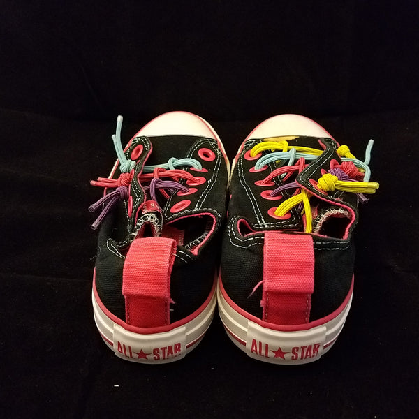 CONVERSE ALL STAR COLORFUL LACES LOW TOP SIZE 2 CHUCK TAYLORS YOUTH