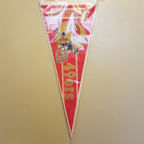 SAN FRANCISCO 49ERS TRENCH VINTAGE NFL FELT PENNANT WITH HOLDER