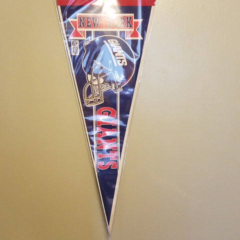 NEW YORK GIANTS VINTAGE NFL FELT PENNANT WITH HOLDER