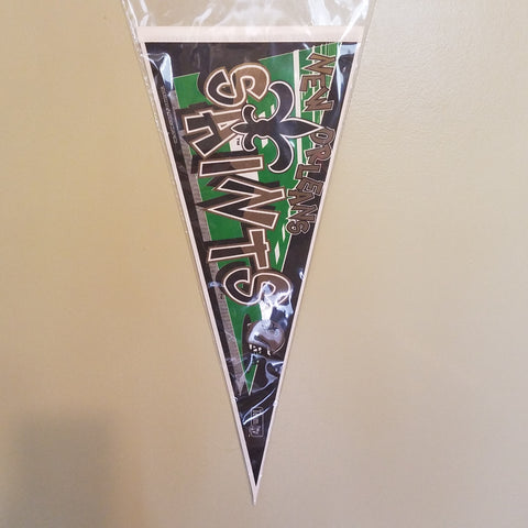 NEW ORLEANS SAINTS VINTAGE NFL FELT PENNANT WITH HOLDER #4