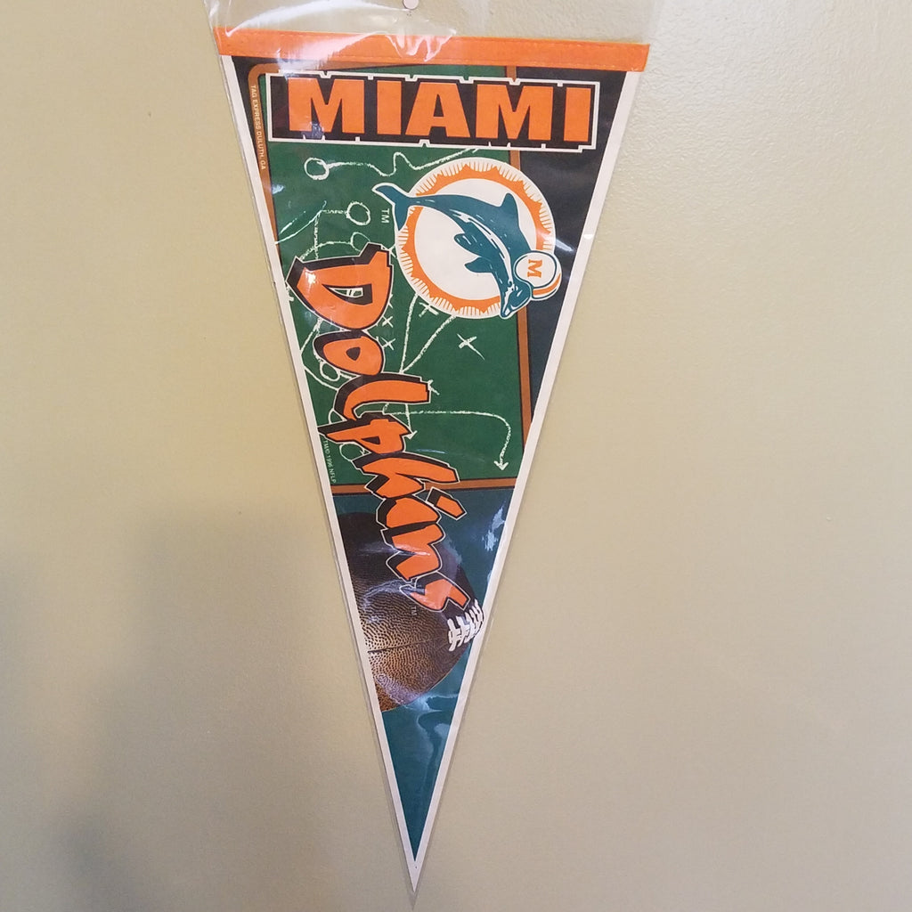 MIAMI DOLPHINS VINTAGE NFL FELT PENNANT WITH HOLDER #4