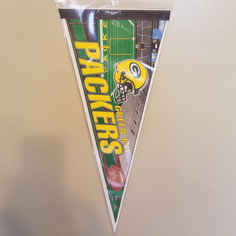 GREEN BAY PACKERS VINTAGE NFL FELT PENNANT WITH HOLDER #4