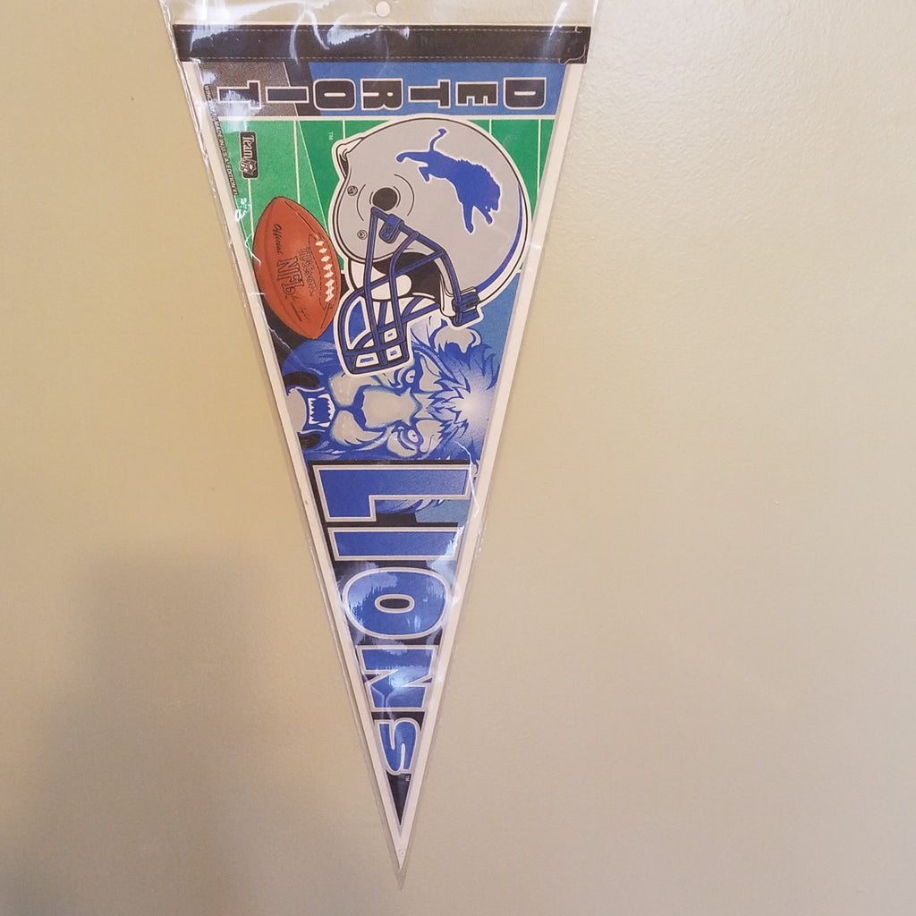 DETROIT LIONS VINTAGE NFL FELT PENNANT WITH HOLDER #4