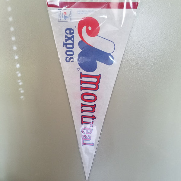 MONTREAL EXPOS VINTAGE THROWBACK LOGO  FELT PENNANT WITH HOLDER