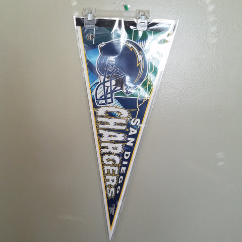 SAN DIEGO CHARGERS HELMET VINTAGE FELT PENNANT WITH HOLDER