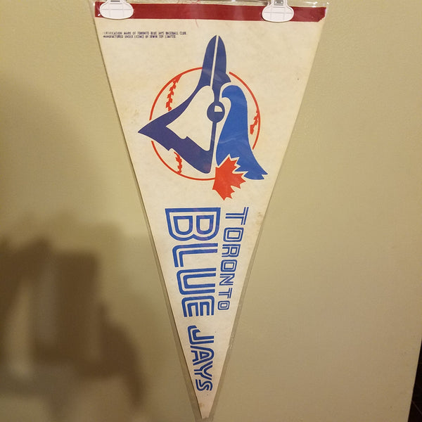 TORONTO BLUE JAYS MLB FELT PENNANT WITH HOLDER