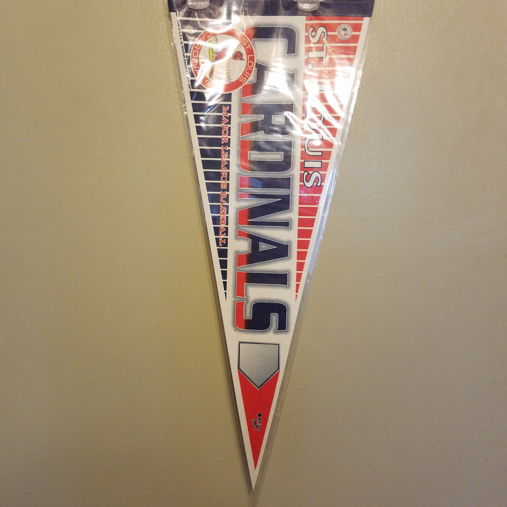 ST LOUIS CARDINALS 1997 FELT PENNANT WITH HOLDER