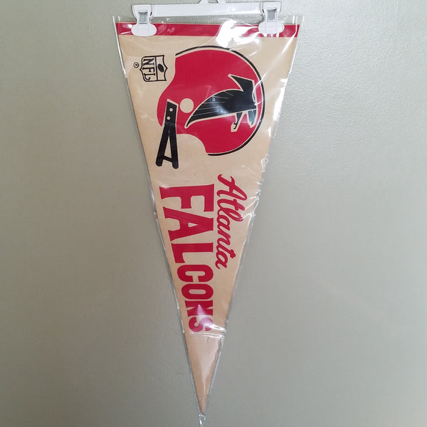 ATLANTA FALCONS RED HELMET 2 BAR HELMET VINTAGE FELT PENNANT WITH HOLDER