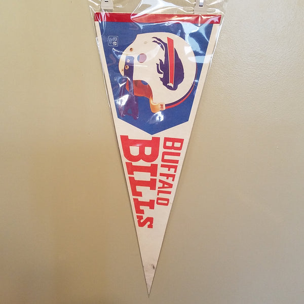 BUFFALO BILLS 2 BAR HELMET VINTAGE FELT PENNANT WITH HOLDER