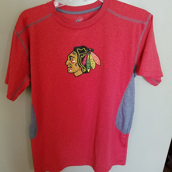 CHICAGO BLACKHAWKS PERFORMANCE STYLE SHIRT SIZE MEDIUM ADULT