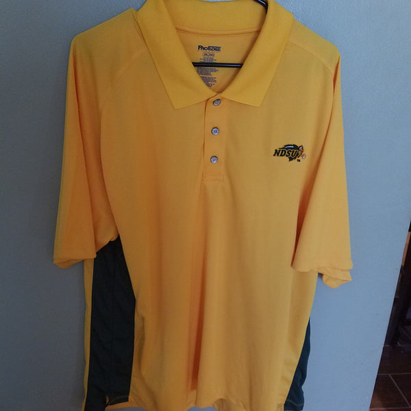 NORTH DAKOTA STATE BISON POLO SHIRT SIZE 2 XL ADULT