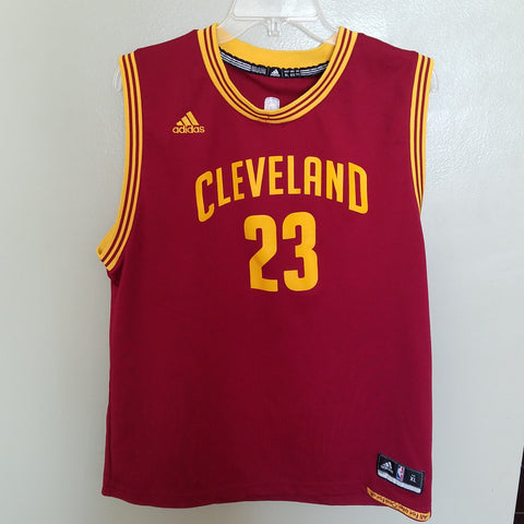 CLEVELAND CAVALIERS LEBRON JAMES BASKETBALL JERSEY SIZE XL YOUTH