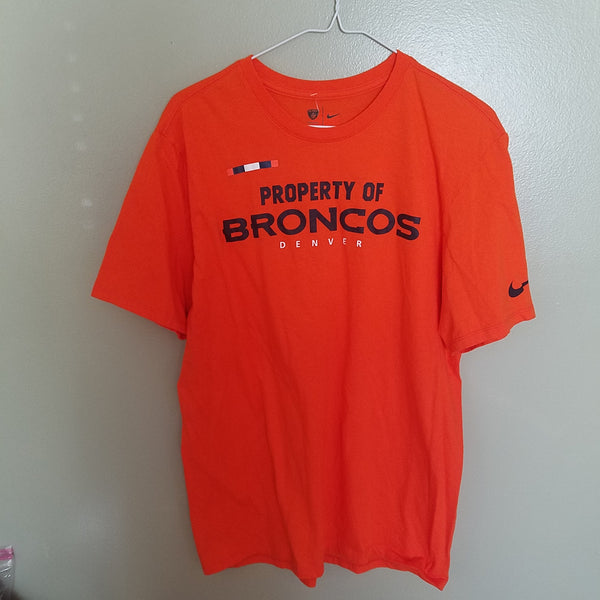 DENVER BRONCOS PROPERTY OF NIKE T SHIRT SIZE LARGE ADULT