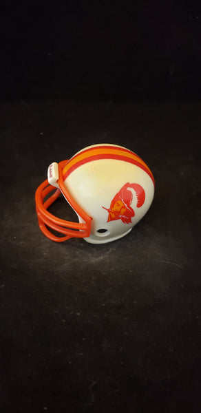 TAMPA BAY BUCCANEERS SERIES 1 THROWBACK TRADITIONAL POCKET PRO HELMET