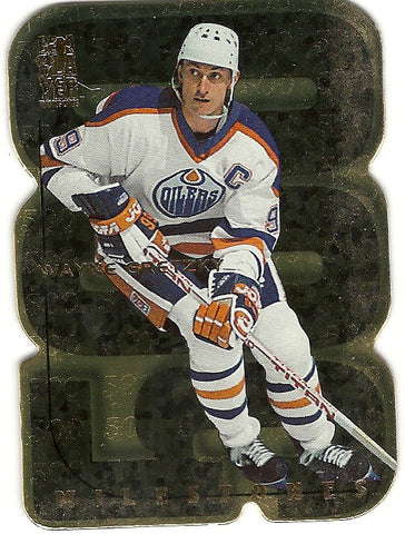 1998 1999 be a player hockey gold milestones insert Wayne Gretzky M1